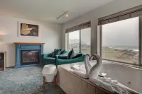 Adobe Resort Hotels in Yachats