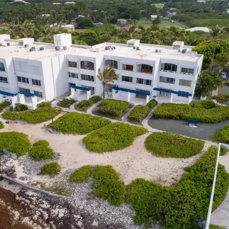 Gorgeous Ocean Views! Welcome to Bella Breeze! BeachFront 2Br 2BA
