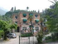 Hotel Stella Alpina Hotels in Malcesine