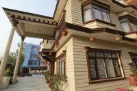드팬카라 홀리데이 홈 부다 호텔