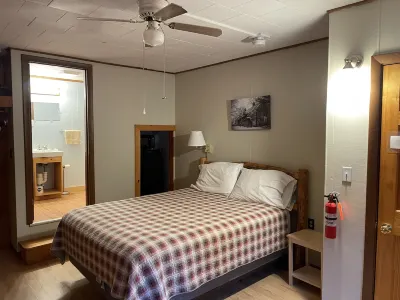Mountain View Motel & Campground Hotels in Carrabassett Valley