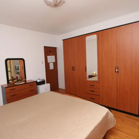 Rooms and Apartment Sanja