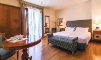 Center Hotel