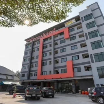 C Tower Hotel Hotels near Central Surat Thani