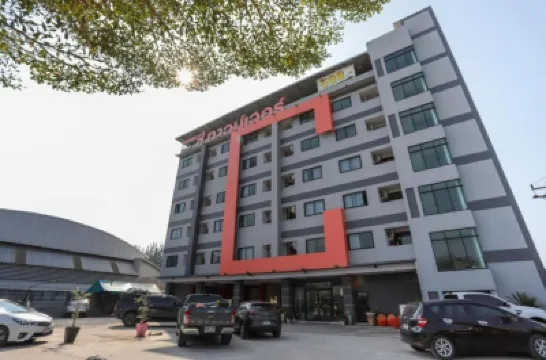 C Tower Hotel Hotels near Surat Thani Train Station