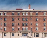 Prince Arthur Waterfront Hotel & Suites