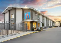 Motel 6 Ogden, UT- Downtown Отели в г. Север Огден