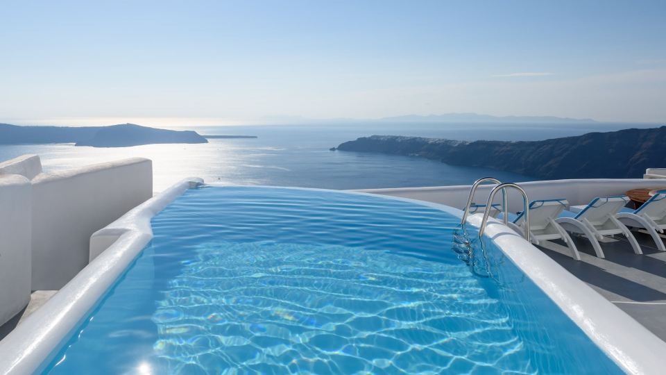 Abyssanto Suites and Spa