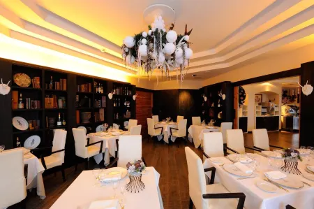 Principi di Piemonte Sestriere Отели рядом с достопримечательностью «Виа Латтеа»