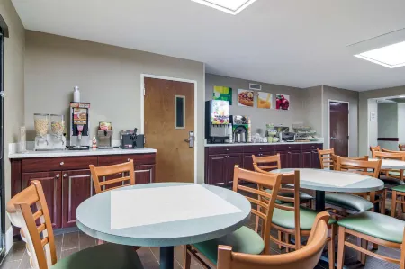 Quality Inn & Suites Canton, GA