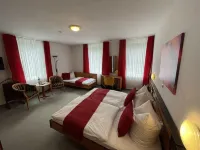 Astoria Hotel Bad Wildstein Отели в г. Энкирх