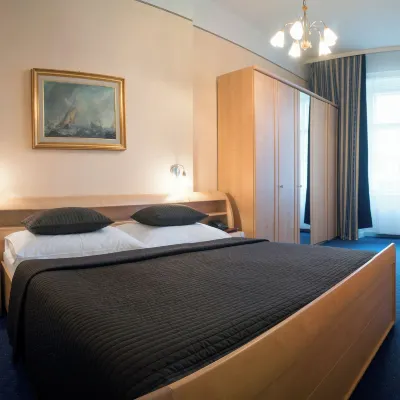 Hotel Bajazzo Отели рядом с достопримечательностью «Площадь Фрайунг»