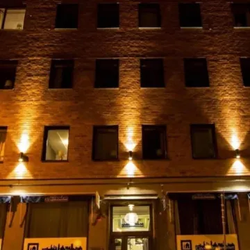 Dream - Luxury Hostel