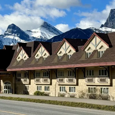Canmore Inn & Suites Hotels near Quarry Lake Park