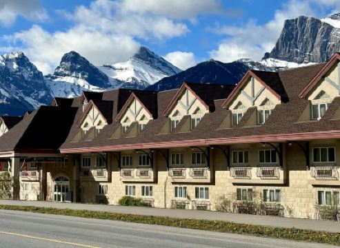 Canmore Inn & Suites