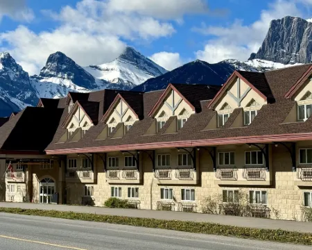 Canmore Inn & Suites Hotels in Canmore