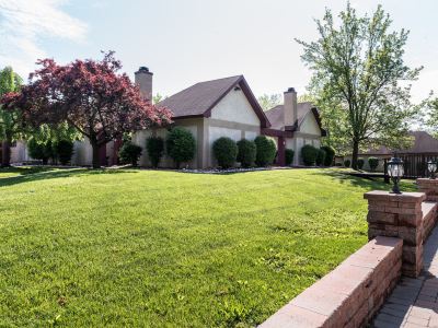 Inn of the Dove Romantic Luxury & Business Suites