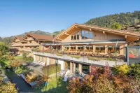 Hotel Spitzhorn Superieur Hotels in Saanen