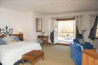 Benmiller Inn & Spa Hotels near The Book Peddler