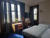 Bonkle House Hotels in Shotts
