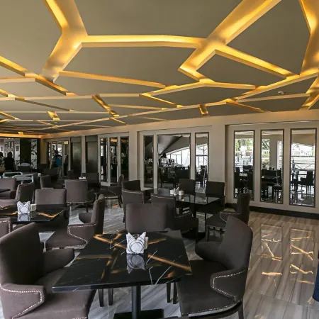 Subic Bay Travelers Hotel & Event Center