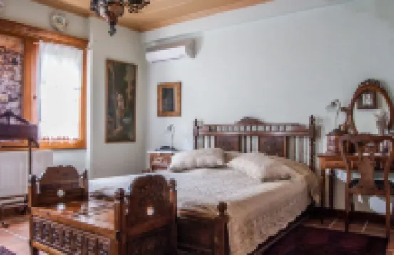 Viraggas Traditional Hotel