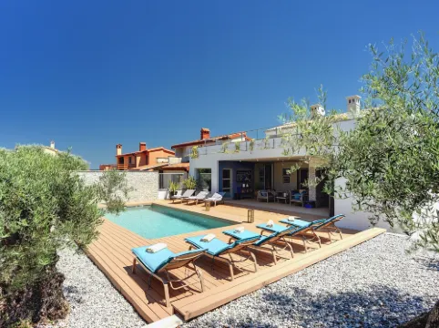 Villa in Stinjan with Pool and Sea View