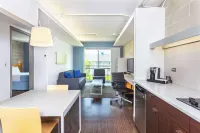 Barker Suites Southport Hotel di Portage La Prairie