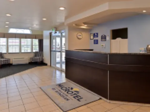 Microtel Inn & Suites by Wyndham Klamath Falls Hotels in Altamont