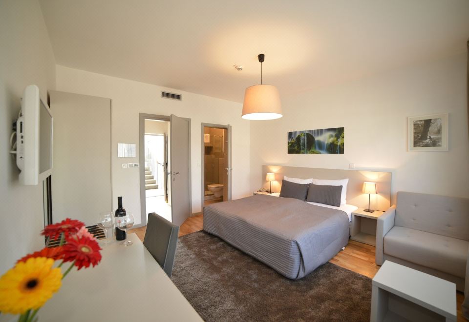 5. 가든 호텔 자그..