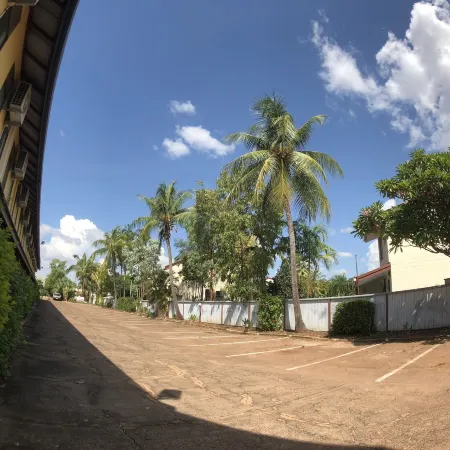 Paraway Motel