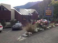 Melbourne Lodge - Parkplatz