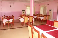 Carlcon Hotel - breakfast
