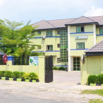 Carlcon Hotel Hotels near Slave Trade Museum
