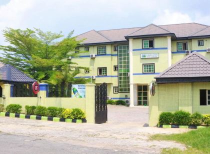Carlcon Hotel
