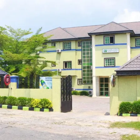Carlcon Hotel Отели в г. Калабар