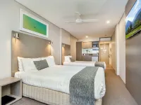 Manly Paradise Motel & Apartments Hotels in Manly