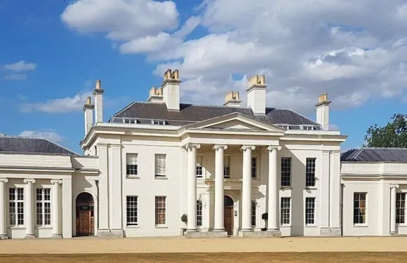 新奇切斯特酒店