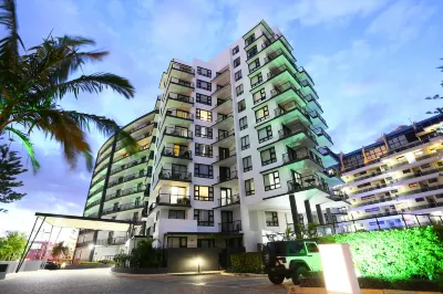 Neptune Resort Hoteles cerca de Broadbeach Park Horse