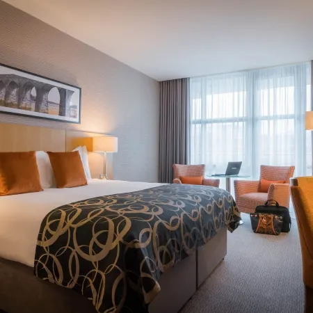 CLAYTON HOTEL BRISTOL CITY Отели рядом с достопримечательностью «Стадион «Аштон Гейт»»