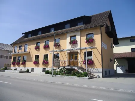 Gasthof Bauer Отели в г. Нойштадт-на-Дунае