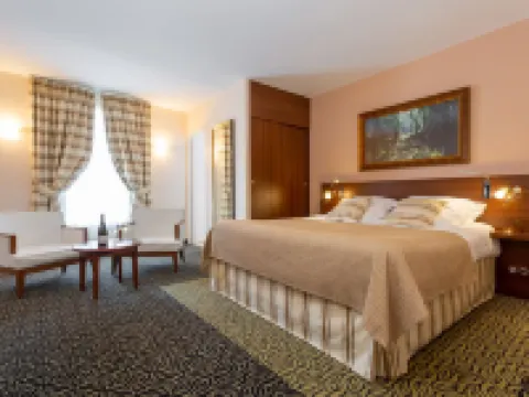 Hôtel Restaurant Famille Bourgeois "La Cote des Monts Damnés" Hotels in Sancerre