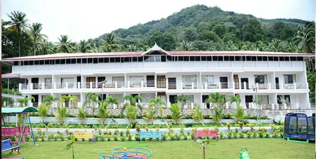 Orchard Valley Resort Отели рядом с достопримечательностью «Courtallam Five Falls»