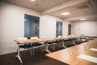Hotel le Cinq Hyper - Centre Hotels in Challes-les-Eaux