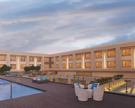 DoubleTree by Hilton Agra Hoteles en Agra