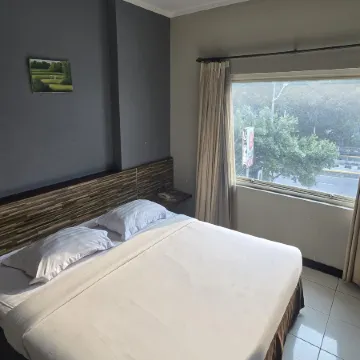 N2 Hotel Gunung Sahari Отели рядом с достопримечательностью «Собор Джакарты»