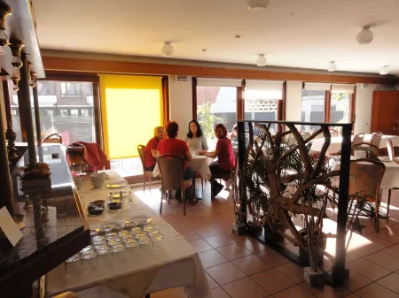 Hotel Post Viernheim Отели в г. Бергштрасе