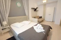 Uptown Residence Apartments