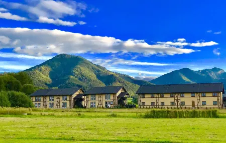 Hilson Jasna - Garden Resort Отели в г. Демановска-Долина