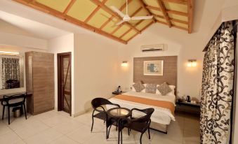 Hummingbird Resort